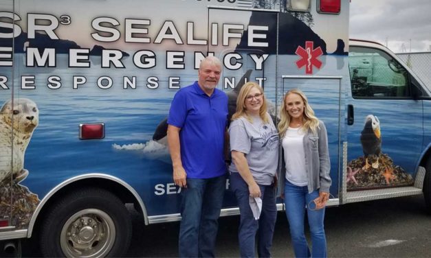 ‘What’s Up Des Moines?’: SR3 – SeaLife Response, Rehabilitation, and Research & Des Moines Auxiliary of Seattle Children’s Hospital