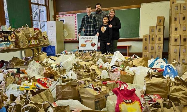 ‘Dinner or Pardon’ fundraiser nets 4,572 donated food items for Transform Burien