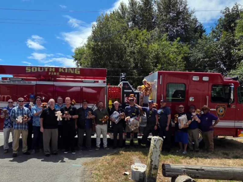 Frank S. Land No. 313, Des Moines Lodge No. 245 collect more than 500 stuffed animals for first responders 